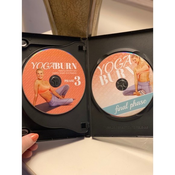 Yoga Burn Premium Package 4 DVD Set‎ - Picture 2 of 5